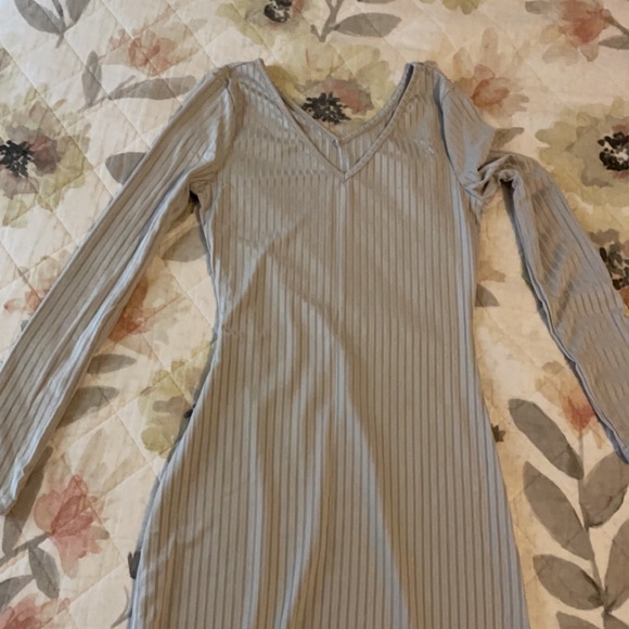 Form Fitting Grey Maxi Dress - Picture 5 of 5